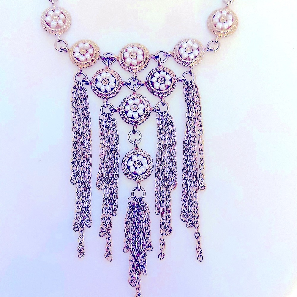 Vintage necklace White Seed bead floral circle medallion goldtone tassels 16-18”